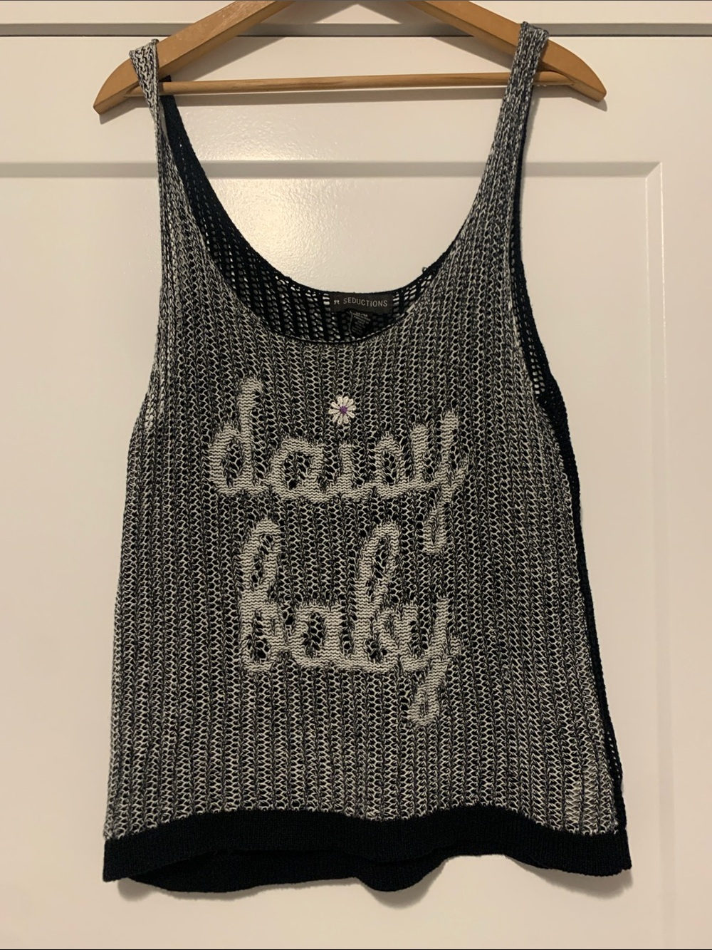 Seductions Vintage Style Knit Tank Top "daisy baby" Graphic Size M Y2K
